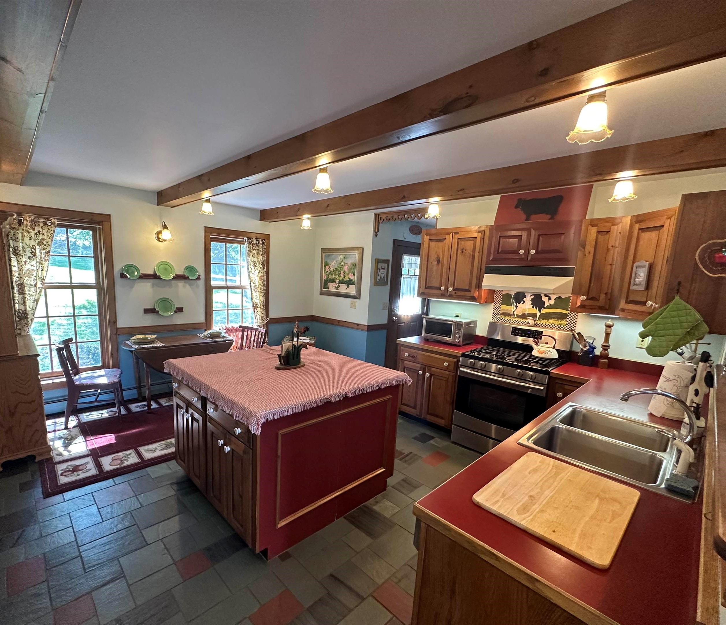980 Briar Hill Road Pawlet, VT 05775 - Photo 11 of 40 Gallery Image 11