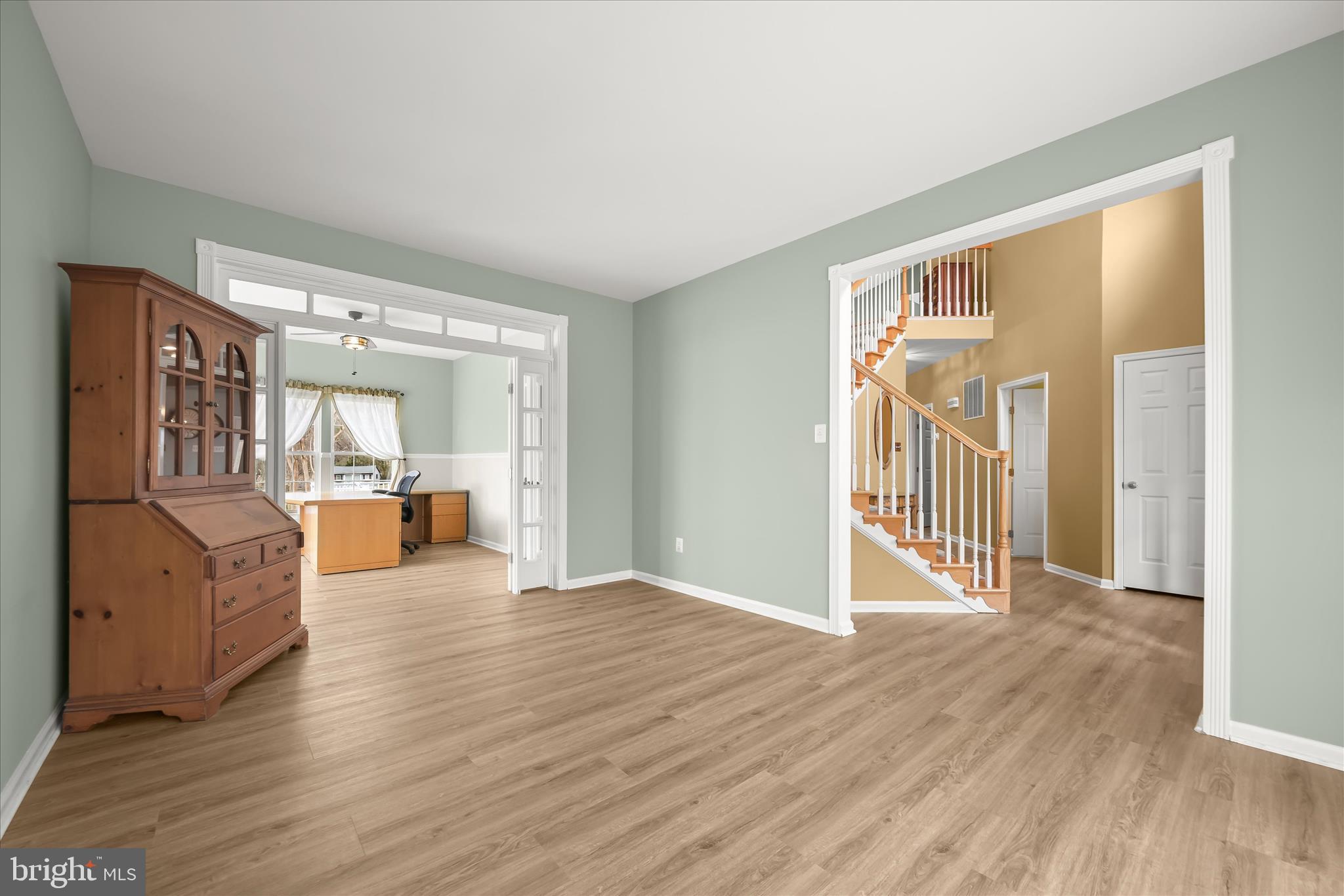 2028 Meadow Tree Court Cooksville, MD 21723 - Photo 14 of 73 Living room