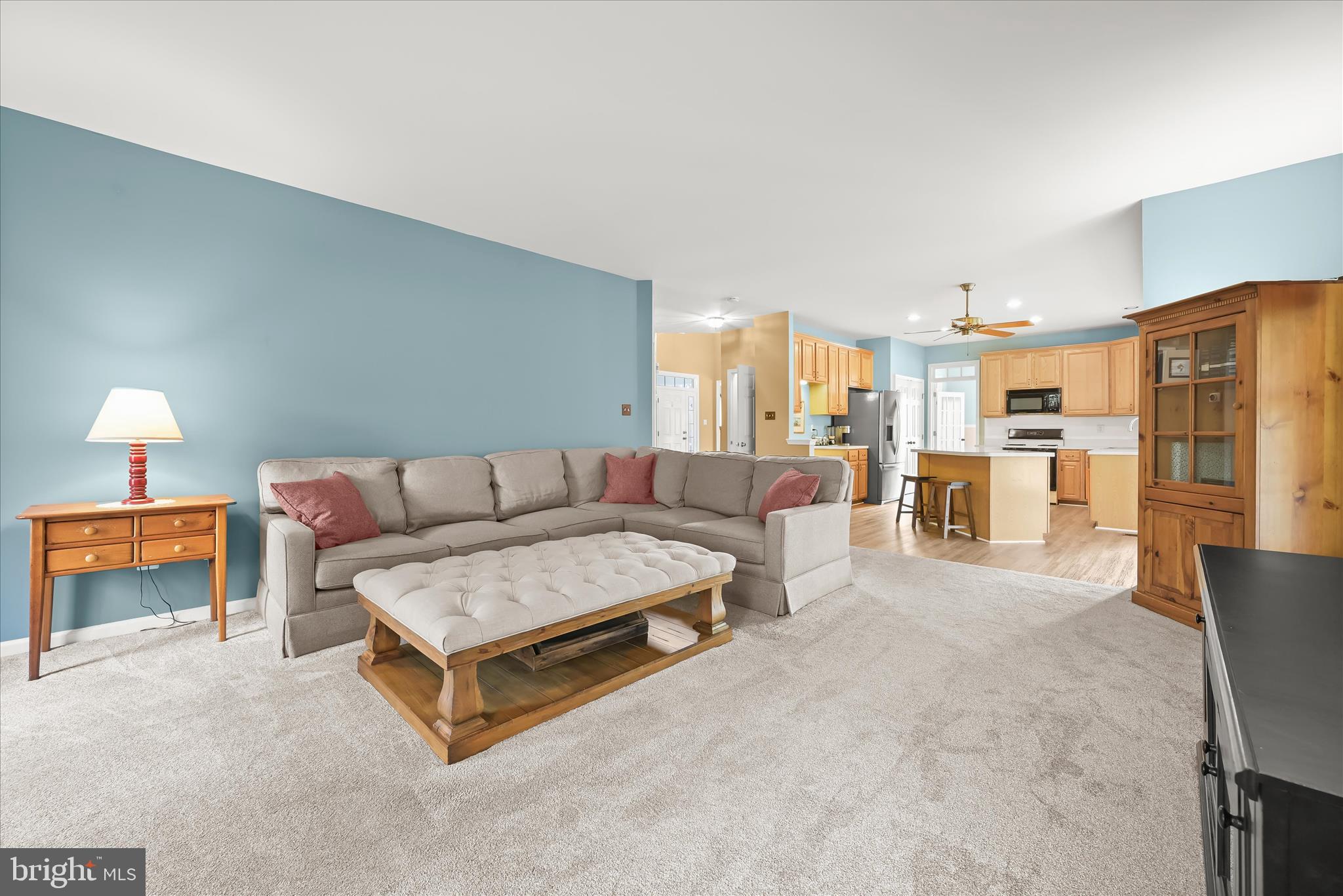 2028 Meadow Tree Court Cooksville, MD 21723 - Photo 26 of 73 a living room with furniture and a lamp