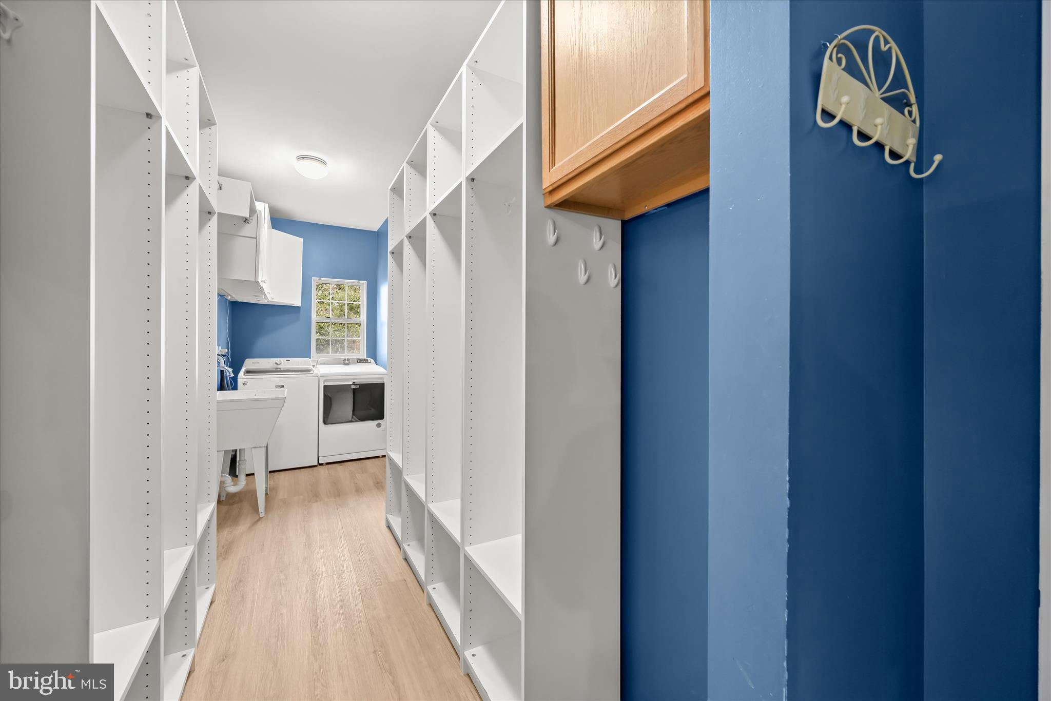 2028 Meadow Tree Court Cooksville, MD 21723 - Photo 28 of 73 a view of a kitchen with a refrigerator and a stove