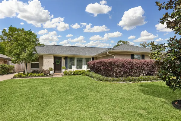 $420,000 | 10328 Brinwood Drive, Houston, TX 77043