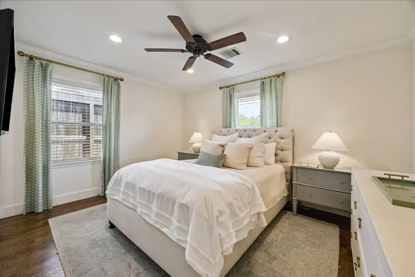 $420,000 | 10328 Brinwood Drive, Houston, TX 77043
