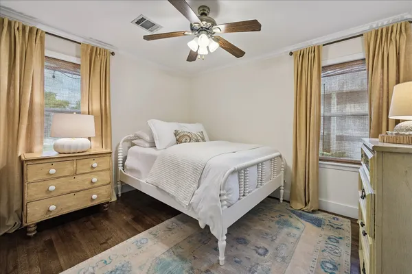 $420,000 | 10328 Brinwood Drive, Houston, TX 77043