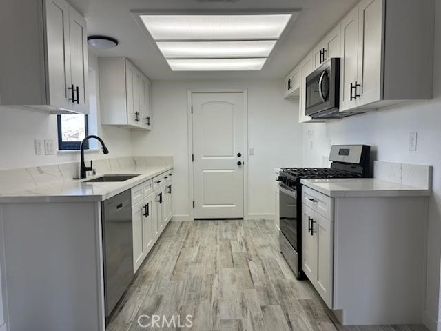 22134 Broken Lance Road Apple Valley, CA 92307 - Photo 4 of 18