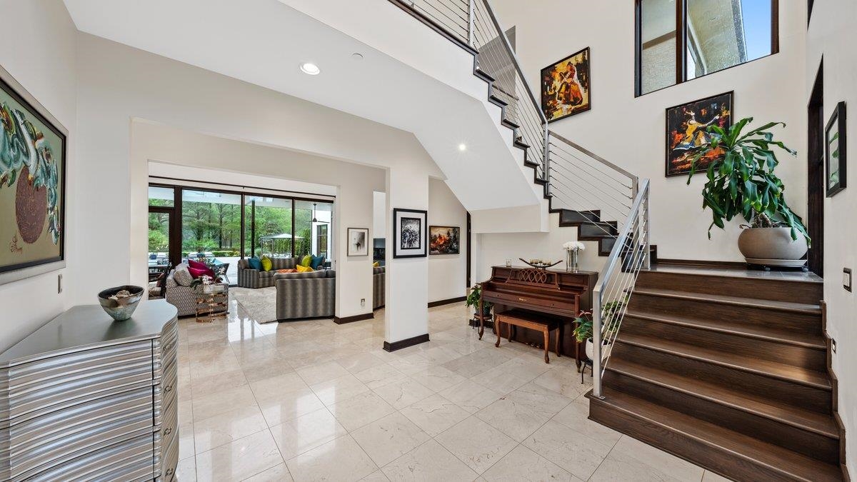 9942 Legends Drive Collierville, TN 38139 - Photo 25 of 40 a living room with furniture