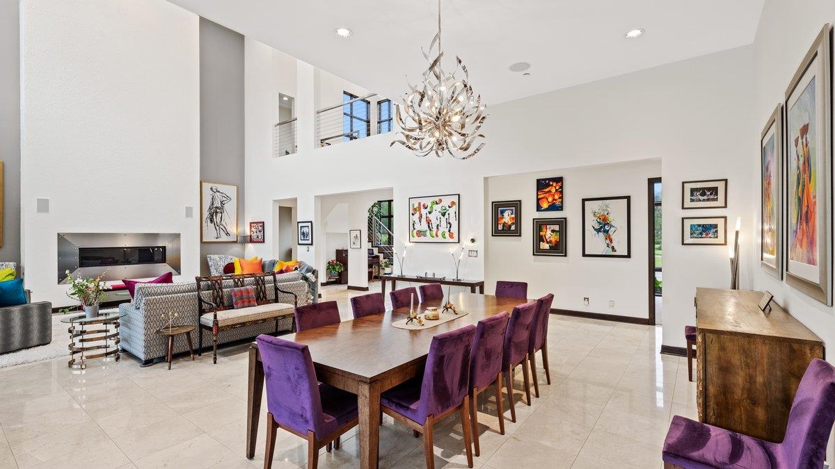 9942 Legends Drive Collierville, TN 38139 - Photo 10 of 40 a view of a dining room with furniture
