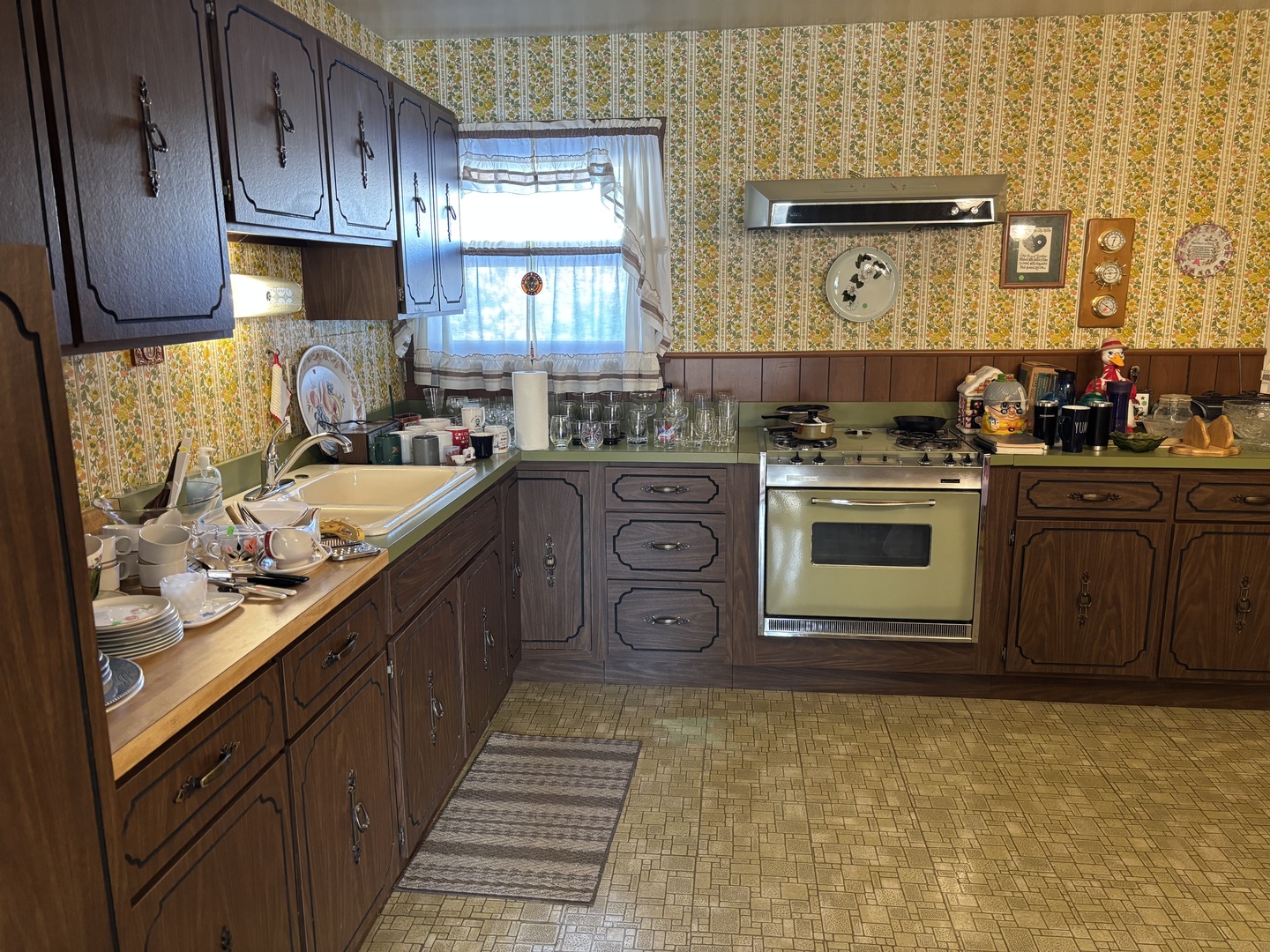 71 227th Place Steger, IL 60475 - Photo 2 of 11