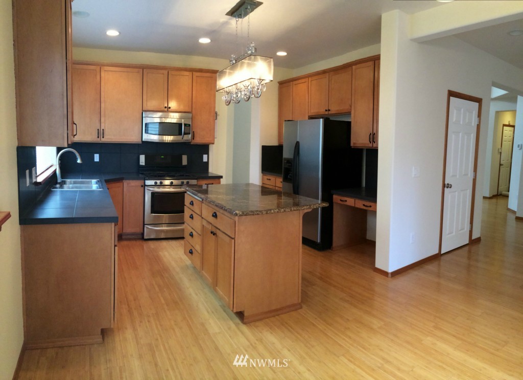 18717 3rd Avenue West Bothell, WA 98012 - Photo 12 of 25