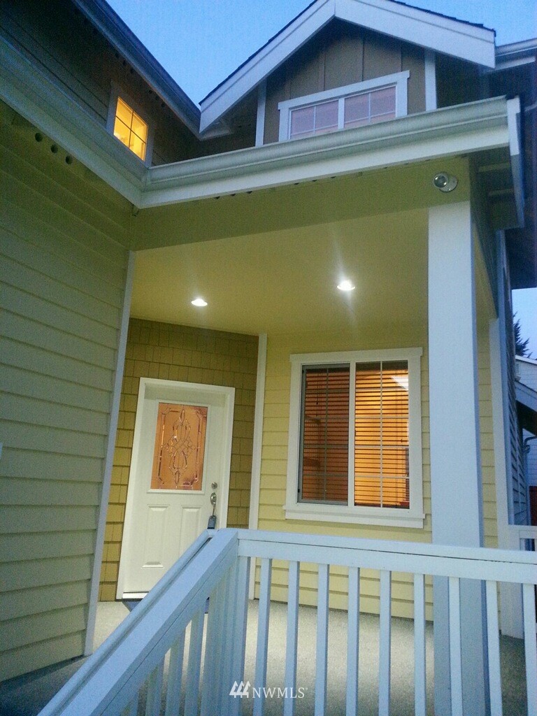18717 3rd Avenue West Bothell, WA 98012 - Photo 3 of 25