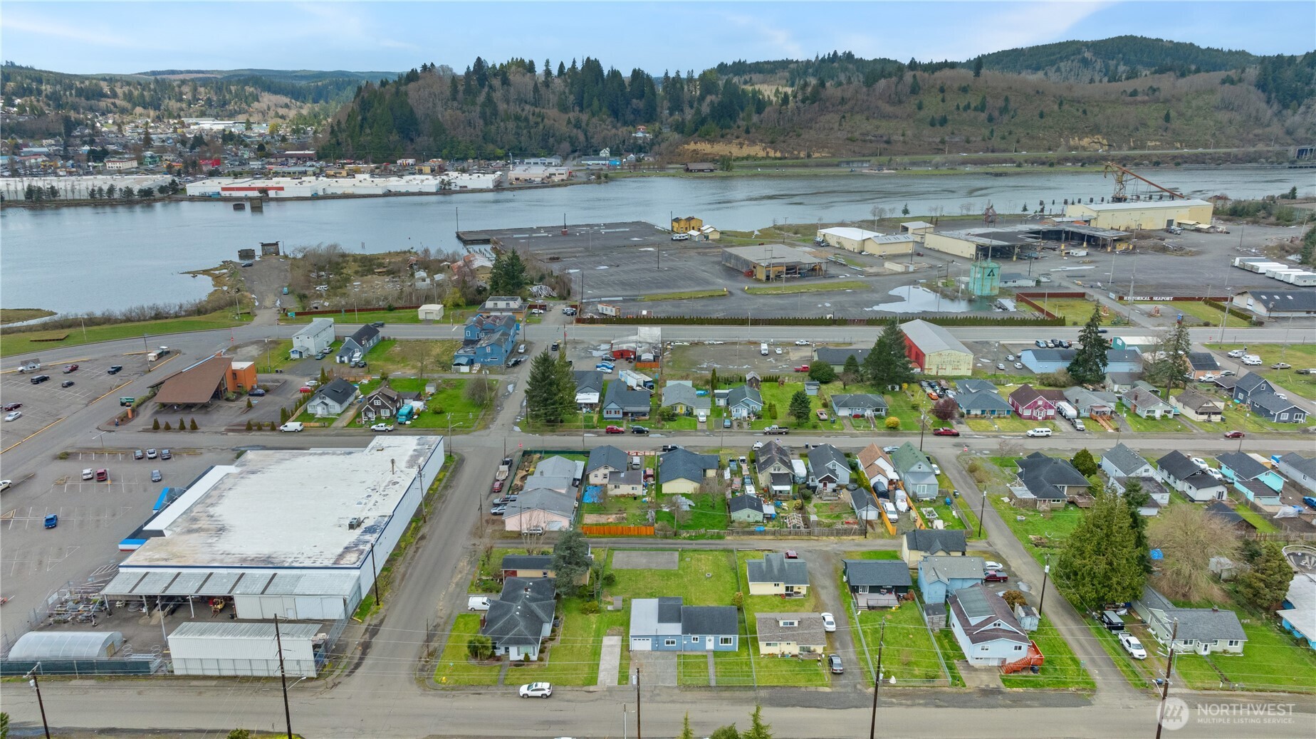 608 West Scott Street Aberdeen, WA 98520 - Photo 27 of 32