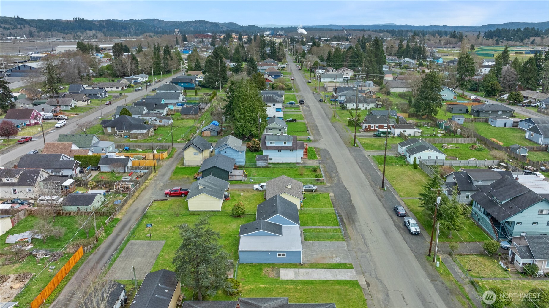 608 West Scott Street Aberdeen, WA 98520 - Photo 30 of 32