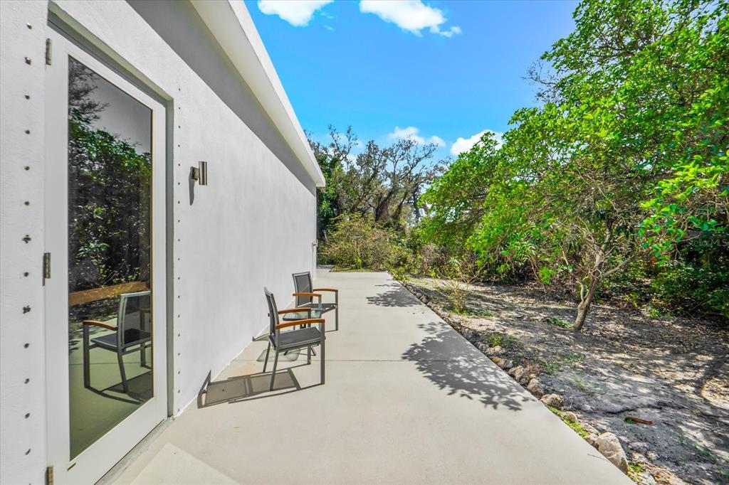 1725 Overbrook Road Englewood, FL 34223 - Photo 65 of 83