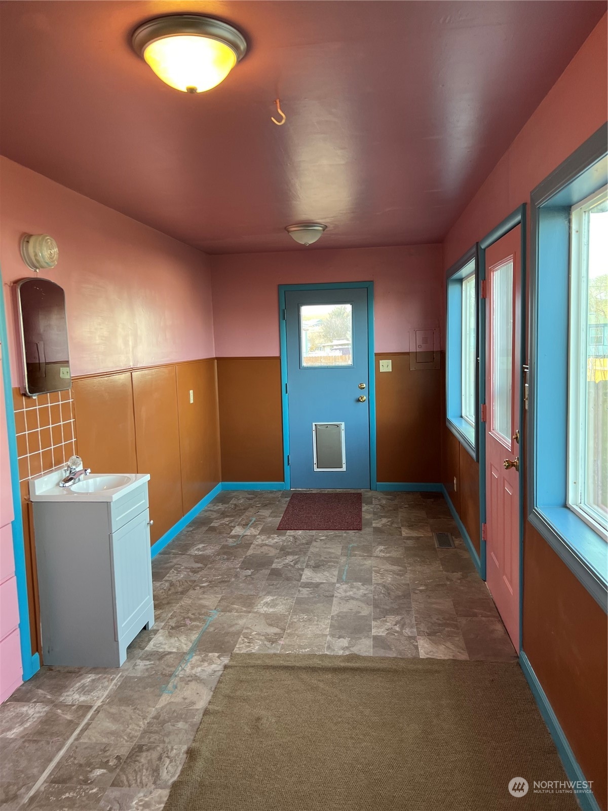 409 East Alder Avenue Ritzville, WA 99169 - Photo 18 of 20 a view of a livingroom with a staircase