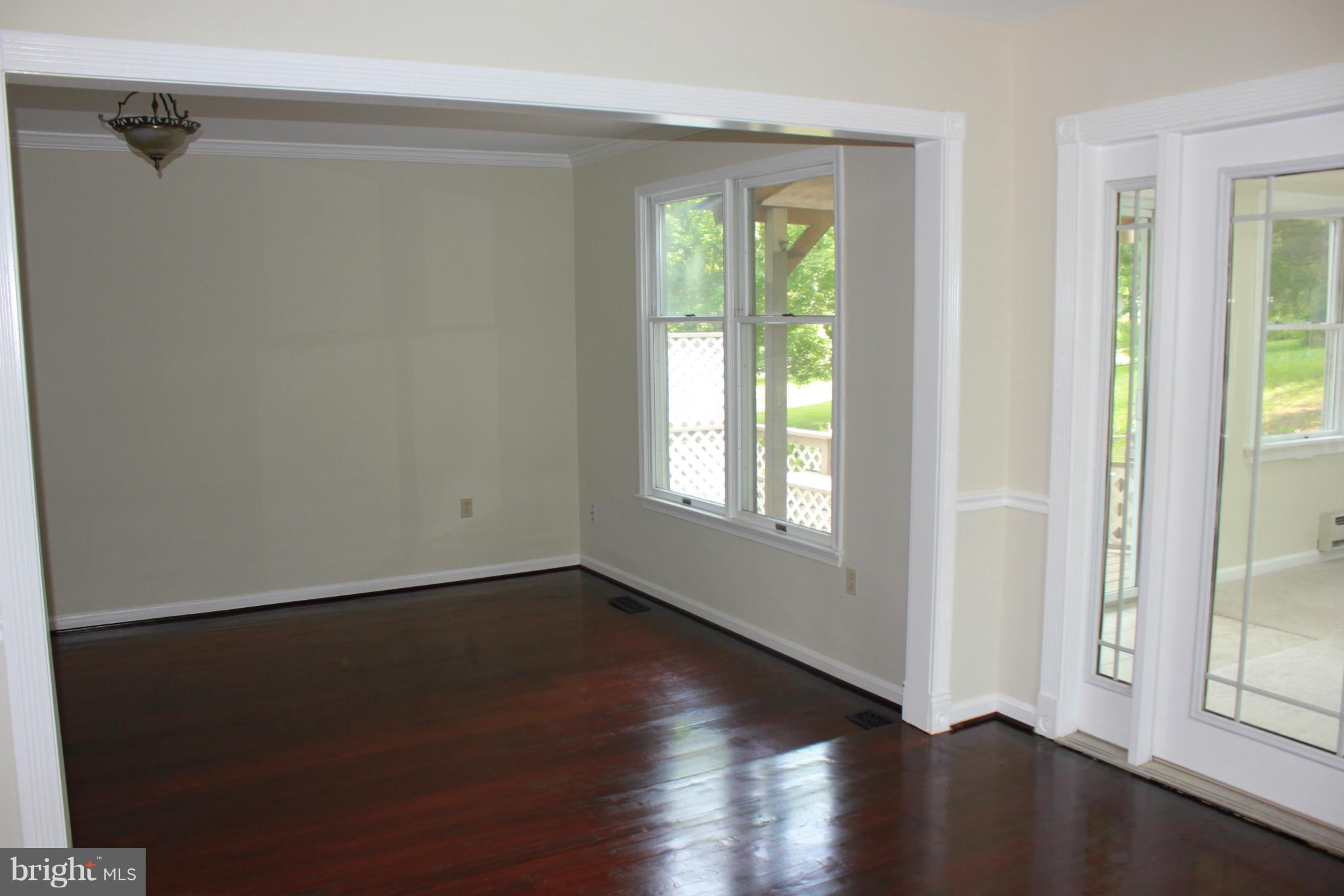 824 Balboa Drive Silver Spring, MD 20905 - Photo 14 of 29 Interior (General)