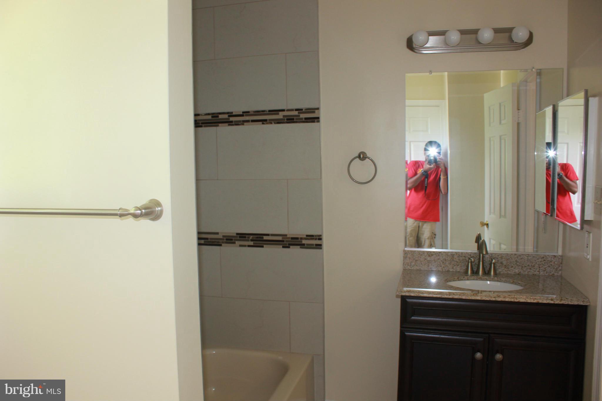 824 Balboa Drive Silver Spring, MD 20905 - Photo 17 of 29 Bath