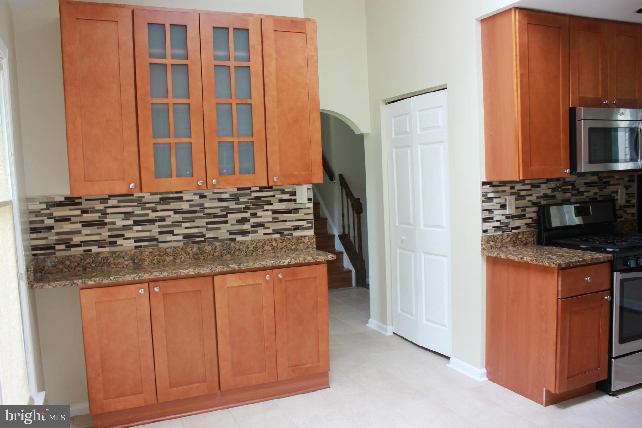 824 Balboa Drive Silver Spring, MD 20905 - Photo 9 of 29 Kitchen