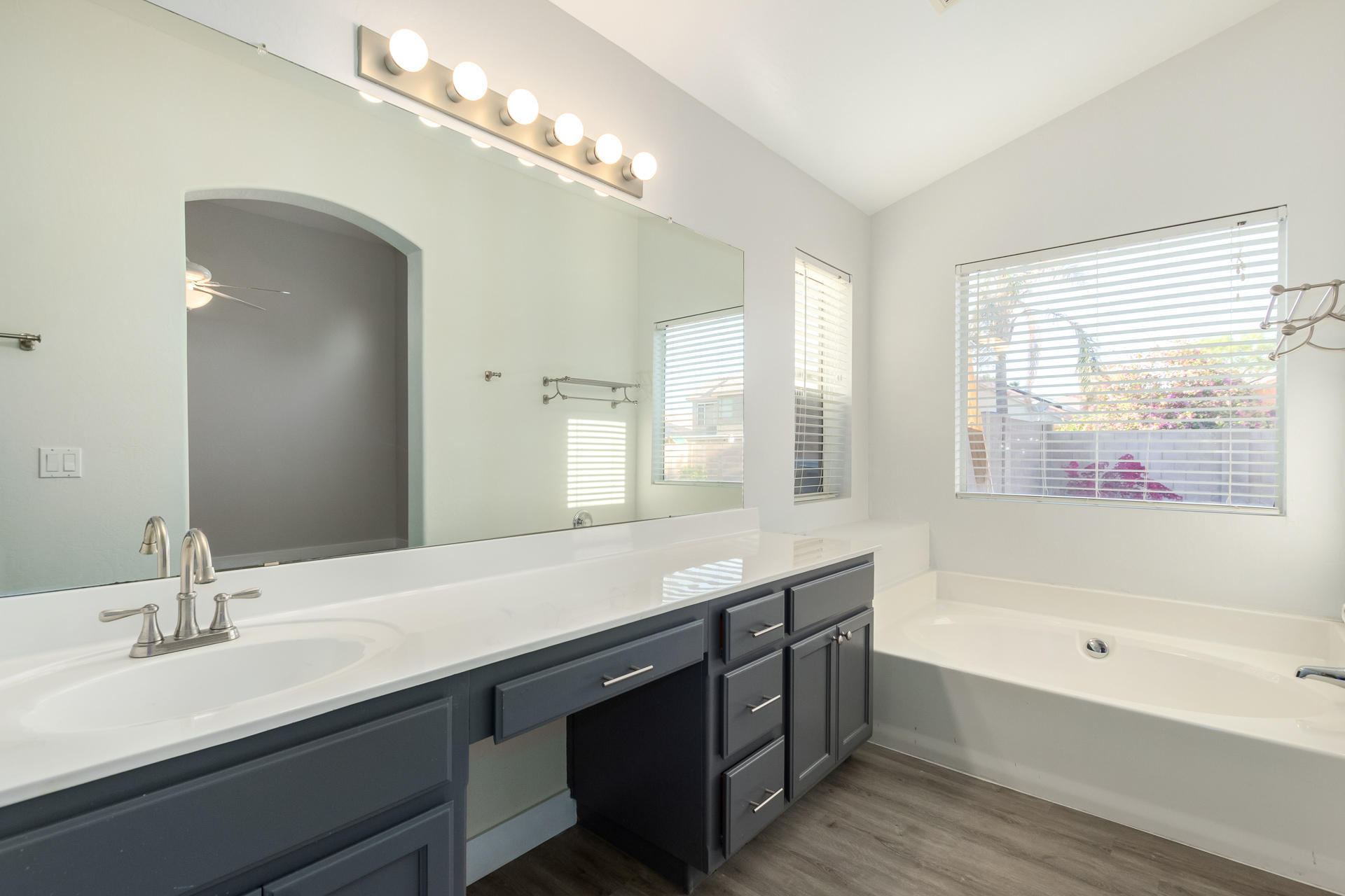 2220 East Escuda Road Phoenix, AZ 85024 - Photo 15 of 25 0015-Escuda 15