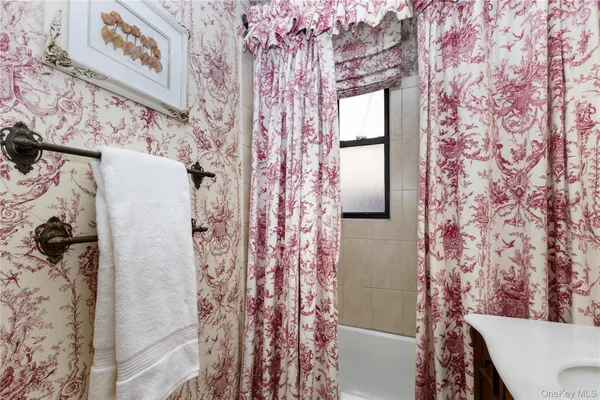 $307,000 | 35 Parkview Avenue, Unit 1D, Bronxville, NY 10708