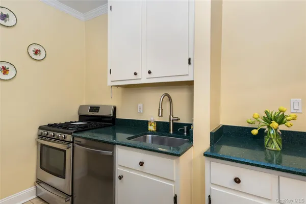 $307,000 | 35 Parkview Avenue, Unit 1D, Bronxville, NY 10708