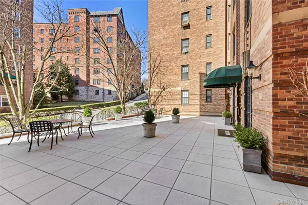 $307,000 | 35 Parkview Avenue, Unit 1D, Bronxville, NY 10708