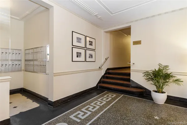 $307,000 | 35 Parkview Avenue, Unit 1D, Bronxville, NY 10708