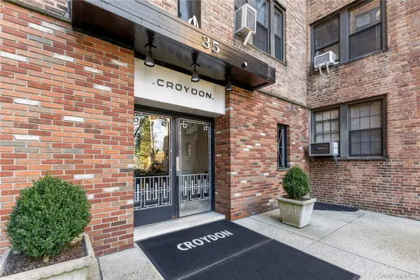 $307,000 | 35 Parkview Avenue, Unit 1D, Bronxville, NY 10708