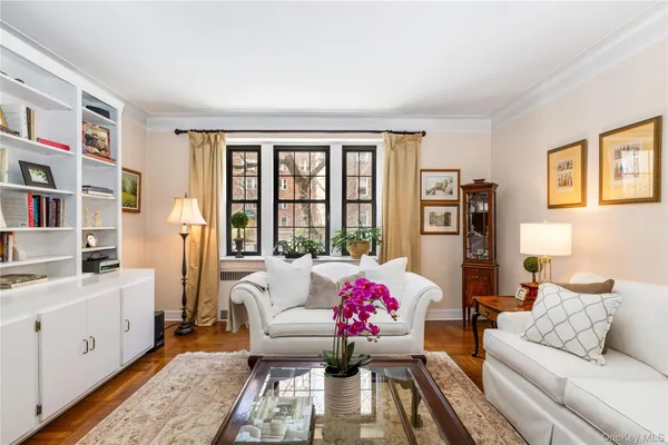 $307,000 | 35 Parkview Avenue, Unit 1D, Bronxville, NY 10708