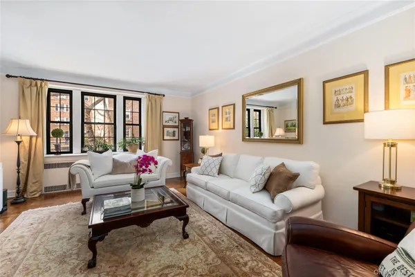 $307,000 | 35 Parkview Avenue, Unit 1D, Bronxville, NY 10708