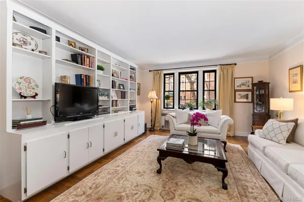 $307,000 | 35 Parkview Avenue, Unit 1D, Bronxville, NY 10708