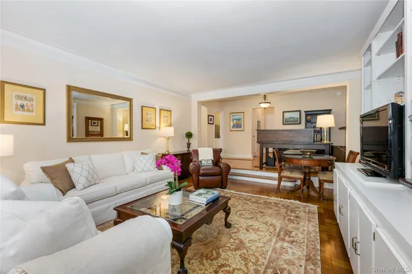 $307,000 | 35 Parkview Avenue, Unit 1D, Bronxville, NY 10708