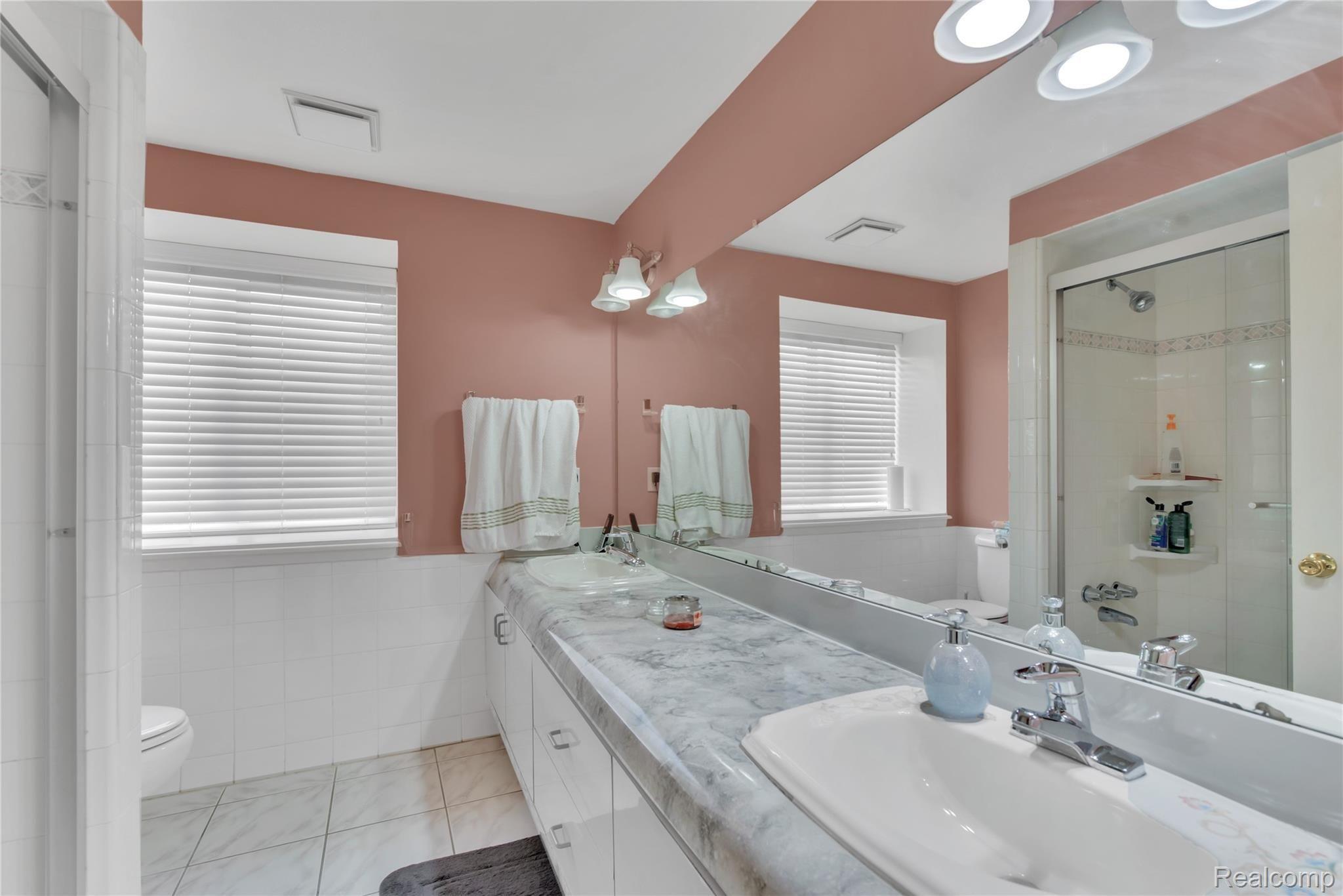 35850 Shell Drive Sterling Heights, MI 48310 - Photo 26 of 46 38850 Shell Dr - HD Drone Photography-20.jpg