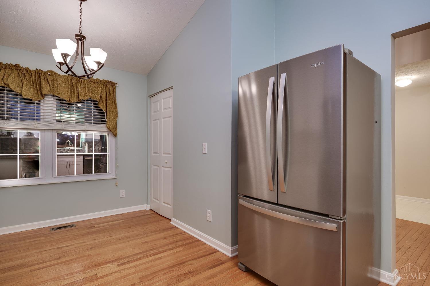 1005 Raintree Lane Maineville, OH 45039 - Photo 11 of 39 Kitchen