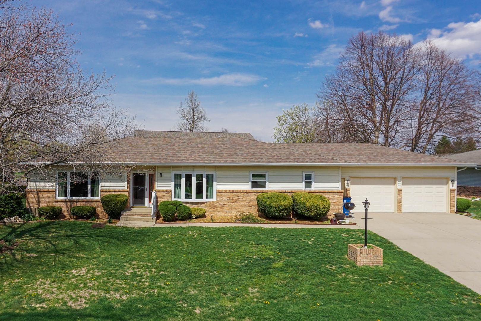 1 Millard Court Minier, IL 61759 - Photo 1 of 34