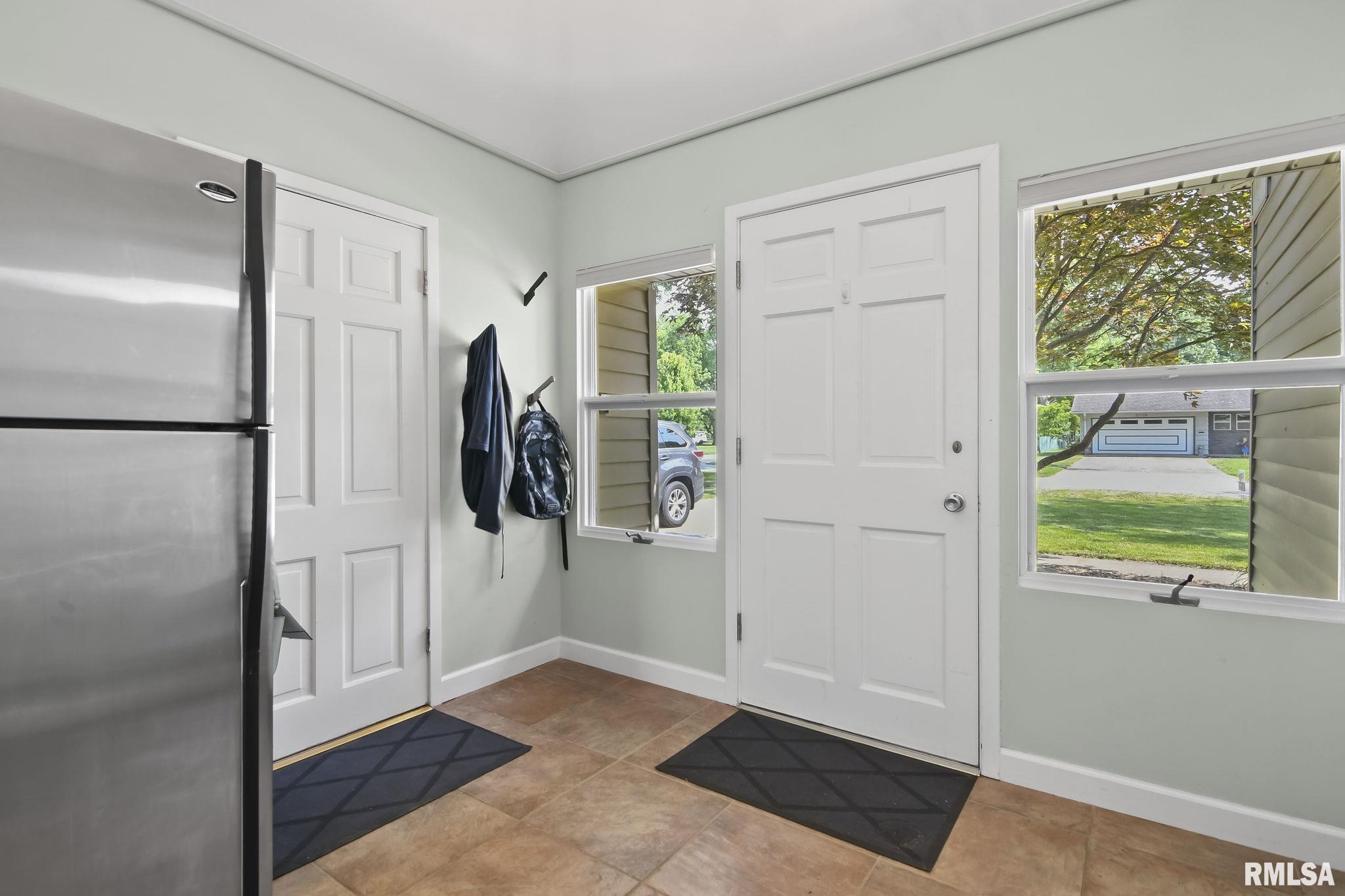 2125 Lindsay Road Springfield, IL 62704 - Photo 20 of 36