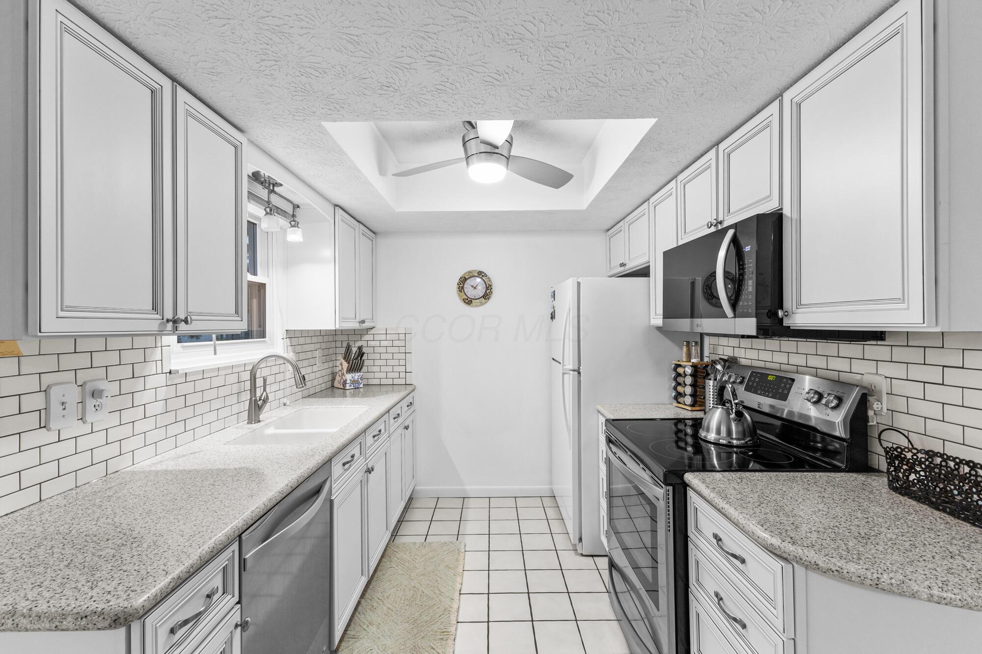 134 Greenbrier Road Sunbury, OH 43074 - Photo 13 of 60