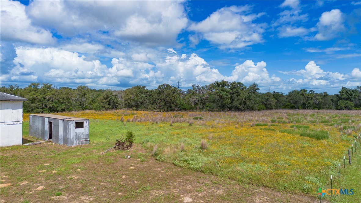 84 Longhorn Road Stockdale, TX 78160 - Photo 13 of 31