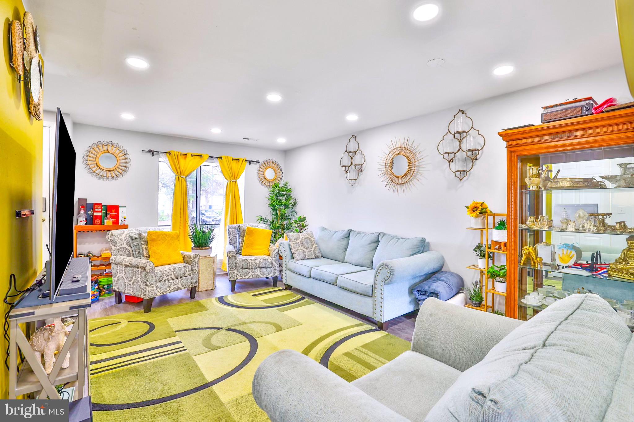 236 Coventry Square Sterling, VA 20164 - Photo 11 of 50