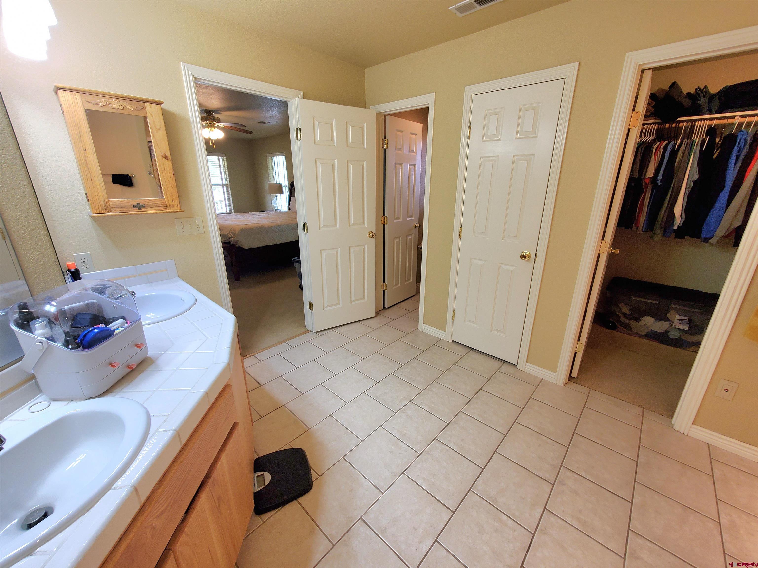 7095 Buena Vista Road Delta, CO 81416 - Photo 13 of 33 a living room with furniture and a window
