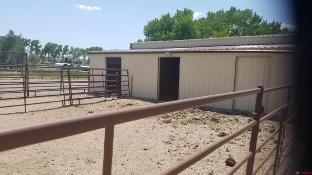 a view of a terrace with sky view