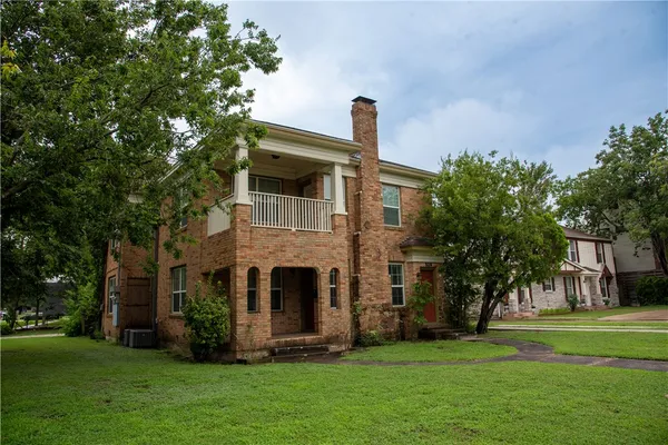 $1,600 | 509 East 24th Street, Unit B, Bryan, TX 77803