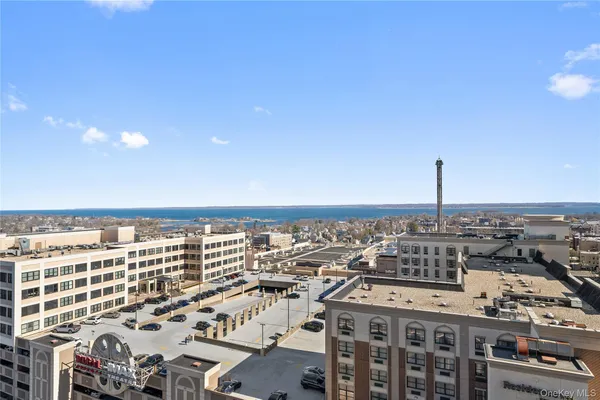 $4,700 | 175 Huguenot Street, Unit 1702, New Rochelle, NY 10801