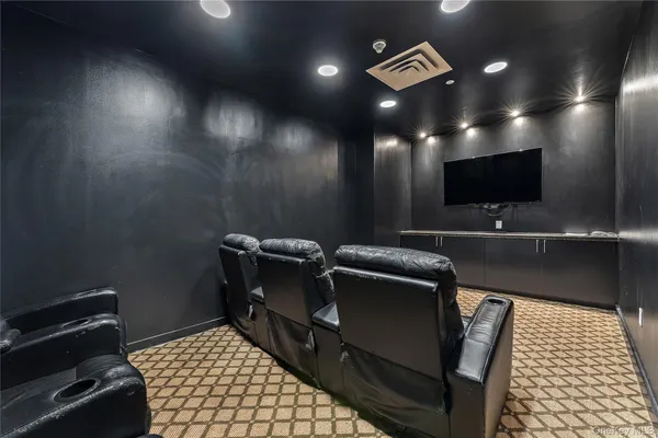 $4,700 | 175 Huguenot Street, Unit 1702, New Rochelle, NY 10801