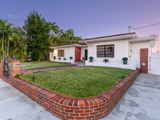 $5,995,000 | 1680 South Treasure Drive, North Bay Village, FL 33141