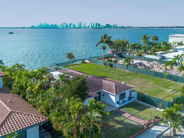 $5,995,000 | 1680 South Treasure Drive, North Bay Village, FL 33141