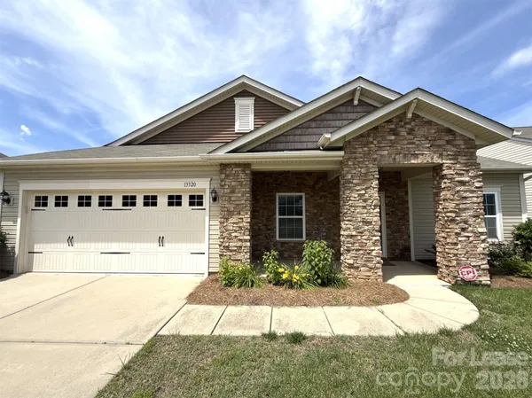 $3,200 | 13320 Hunting Birds Lane, Charlotte, NC 28278