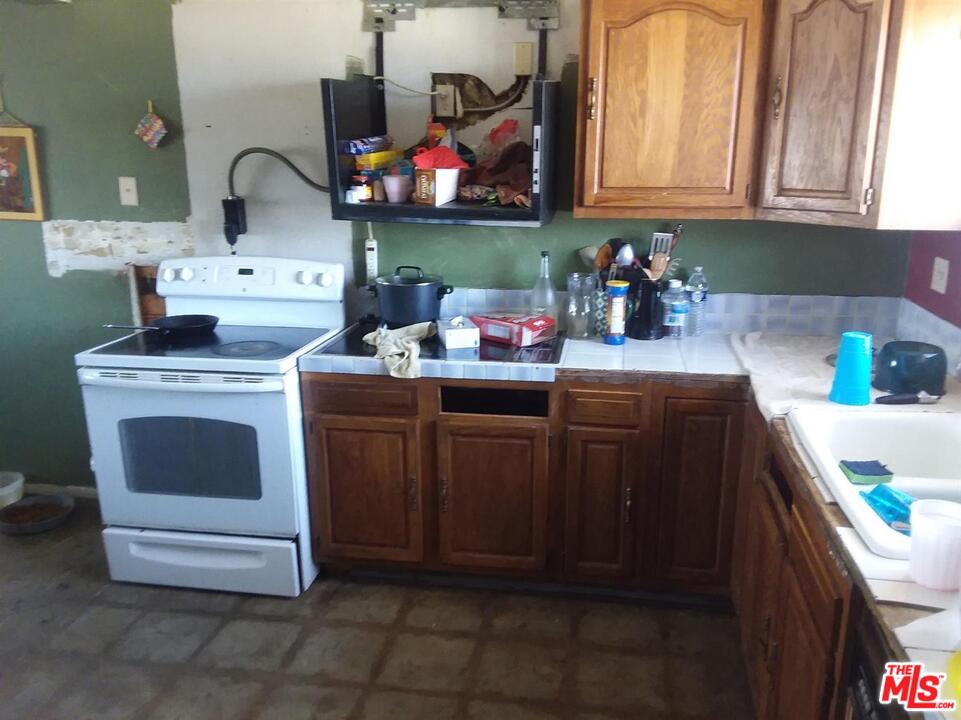 3628 Goss Road, Unit 227 Phelan, CA 92371 - Photo 5 of 6