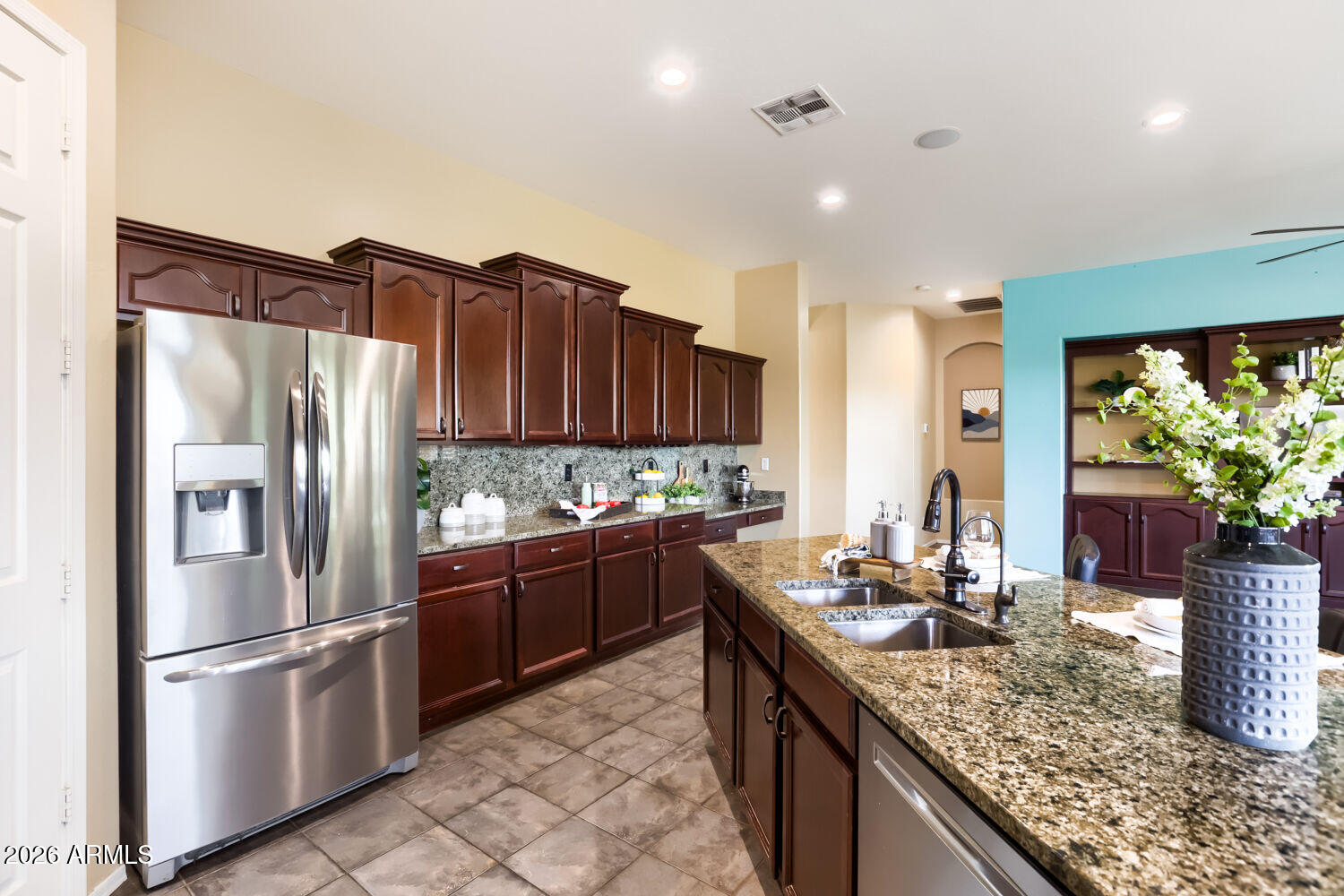 9386 South 181st Drive Goodyear, AZ 85338 - Photo 12 of 27