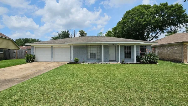 $2,150 | 10007 Winding Trail Road, La Porte, TX 77571