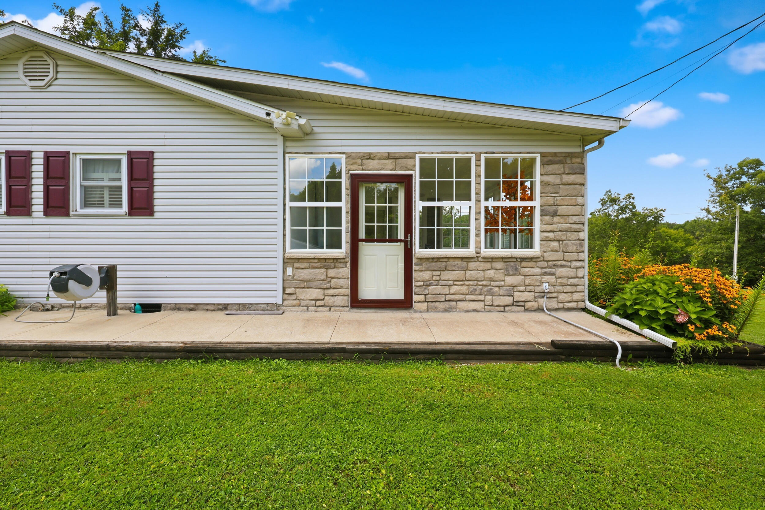 320 Happy Top Road Clay City, KY 40312 - Photo 21 of 32 33_pend0309