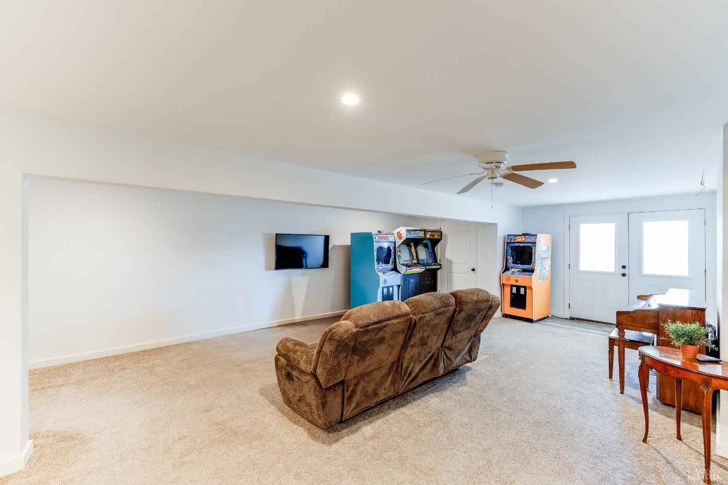 212 Barringer Drive Rustburg, VA 24588 - Photo 39 of 63